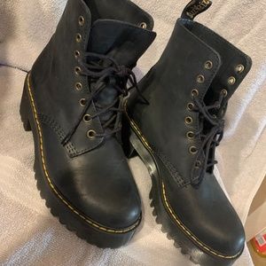 Shriver HI Women's Wyoming Leather Heeled Boot